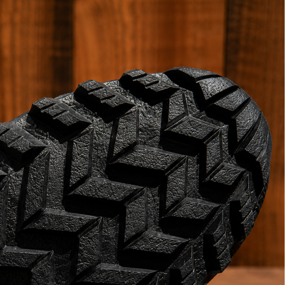 Lightweight Hiking Shoes